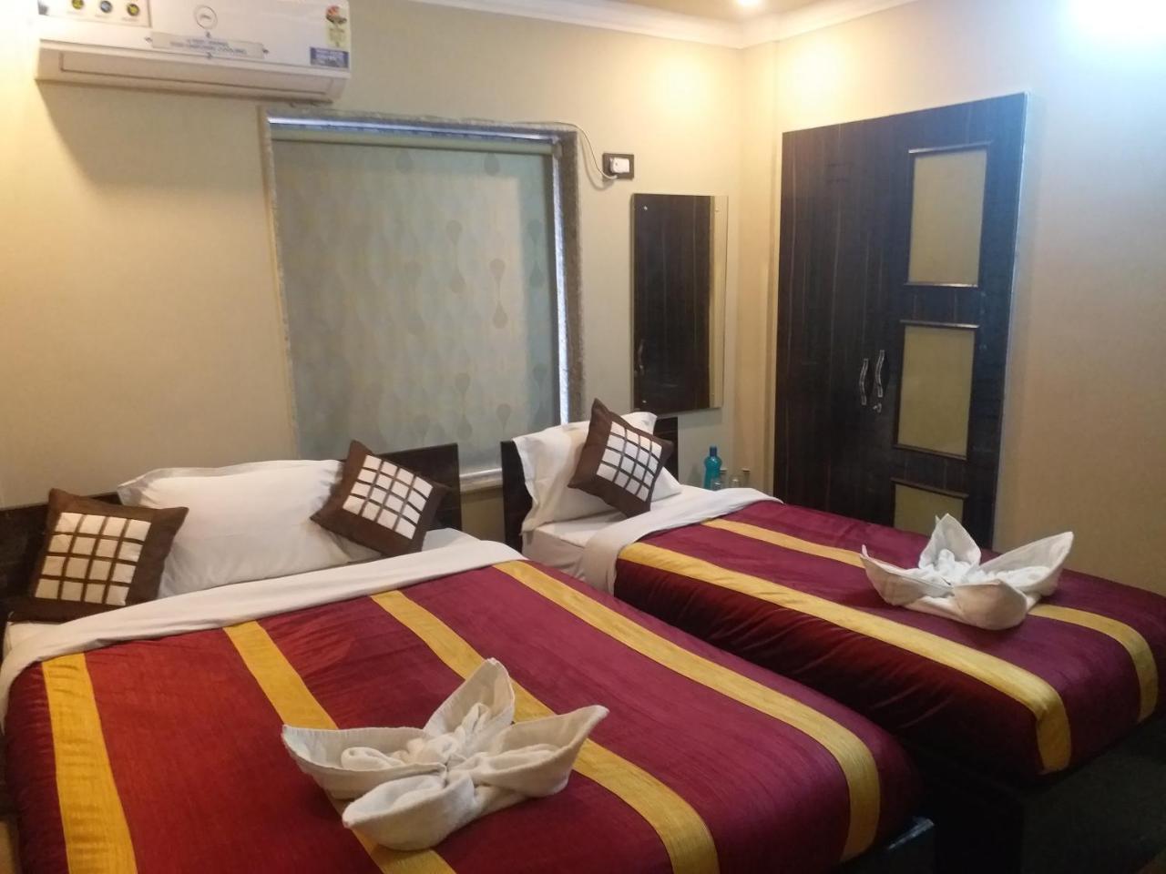 Recline Hotel And Restaurant Gauripur Extérieur photo