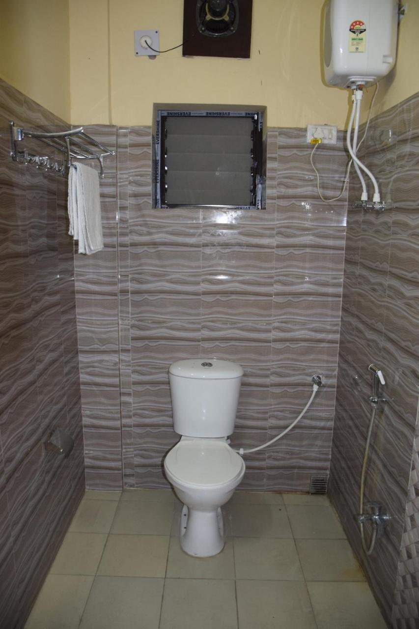 Recline Hotel And Restaurant Gauripur Extérieur photo