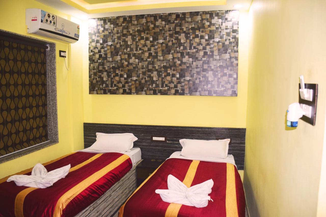 Recline Hotel And Restaurant Gauripur Extérieur photo