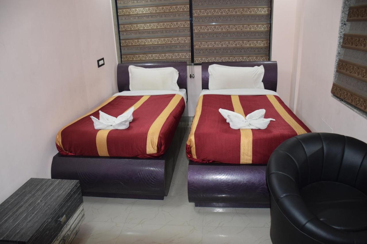 Recline Hotel And Restaurant Gauripur Extérieur photo